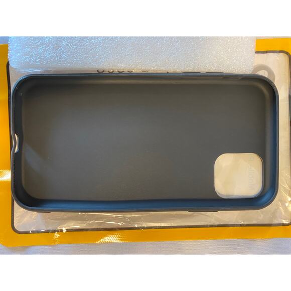 iPhone 11 Rick and Morty Case 6.1" Soft Silicone Full Protection Cases - Picture 3 of 3